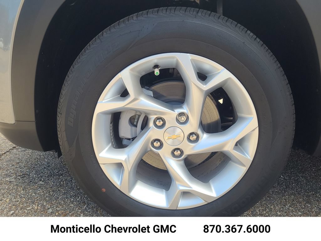 New 2026 Chevrolet Trax LS w/ LS Convenience Package FWD image 10