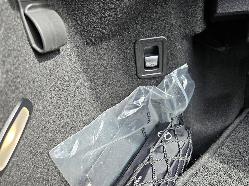 Used 2019 Mercedes-Benz E 450 4MATIC Cabriolet image 35