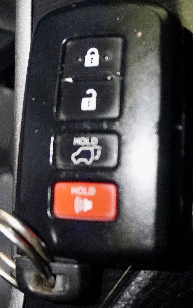 Used 2017 Toyota RAV4 SE image 25