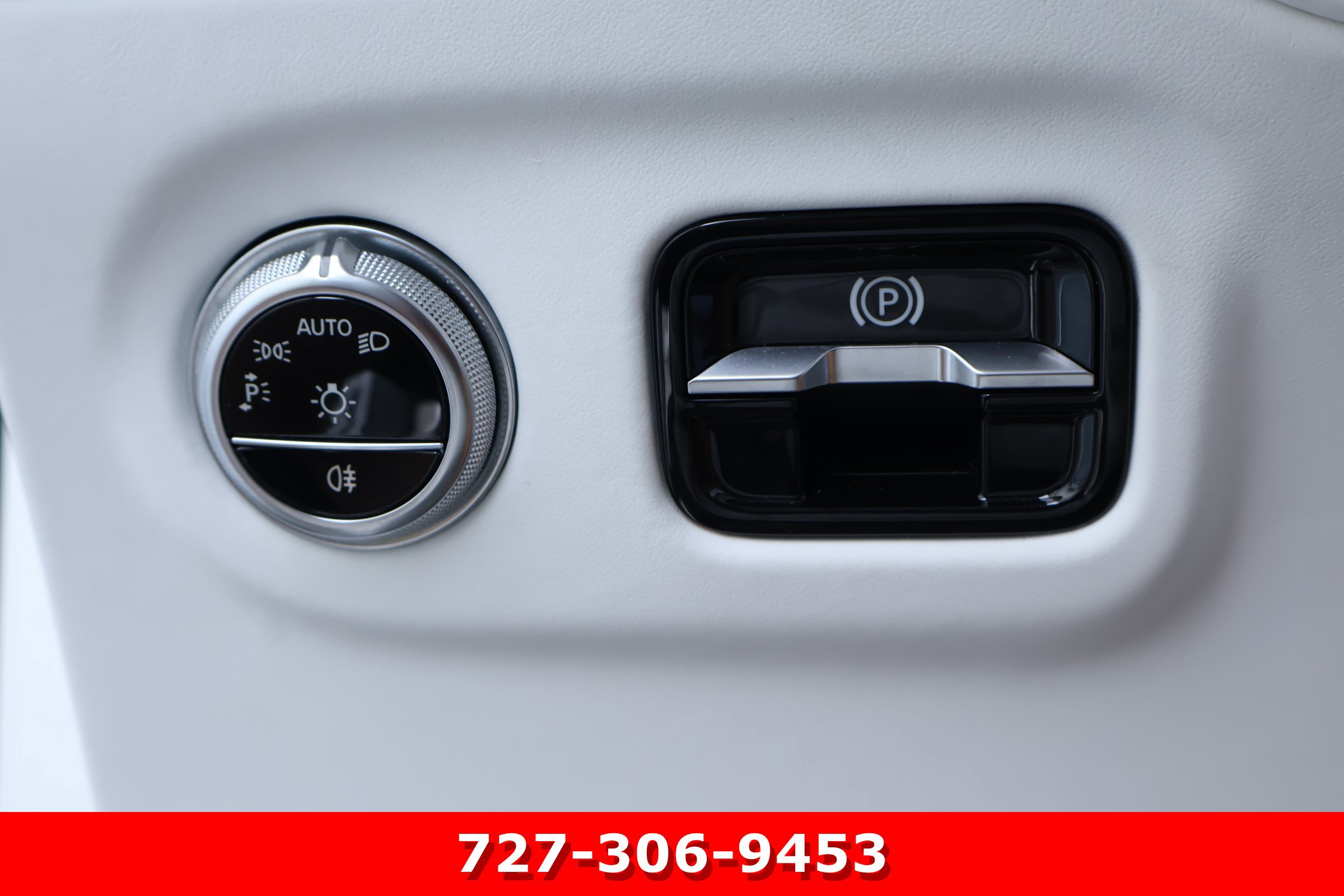 Used 2025 Mercedes-Benz Maybach EQS 680 4MATIC image 25