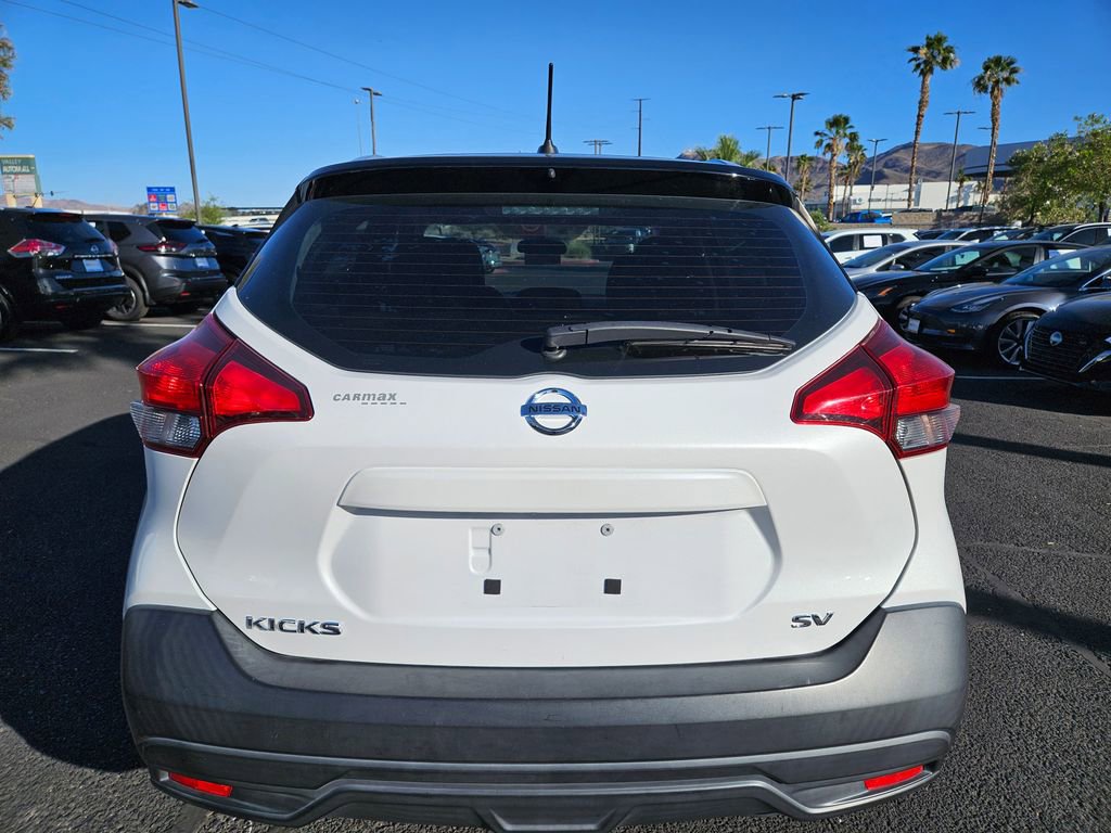 Used 2019 Nissan Kicks SV FWD image 6