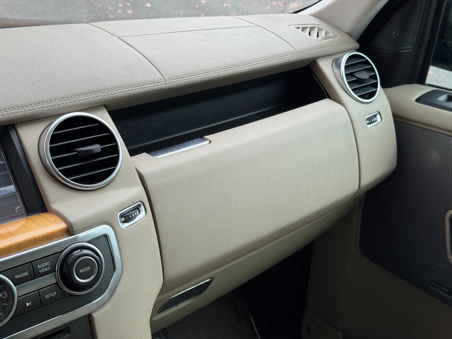 Used 2012 Land Rover LR4 HSE LUX image 33