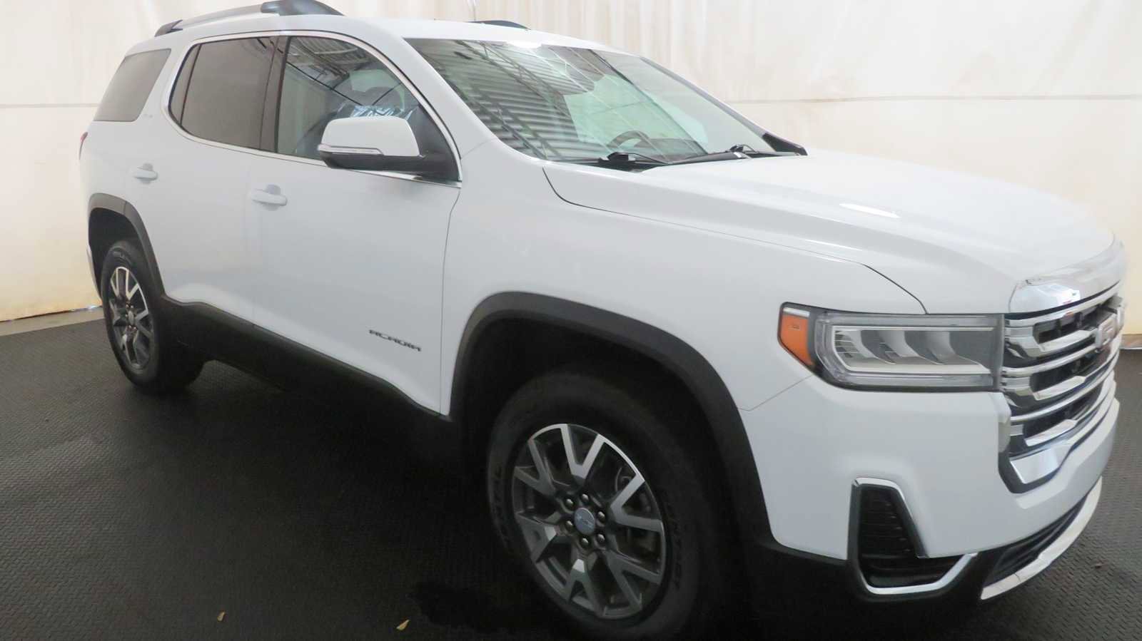 Used 2023 GMC Acadia SLE w/ Driver Convenience Package image 10