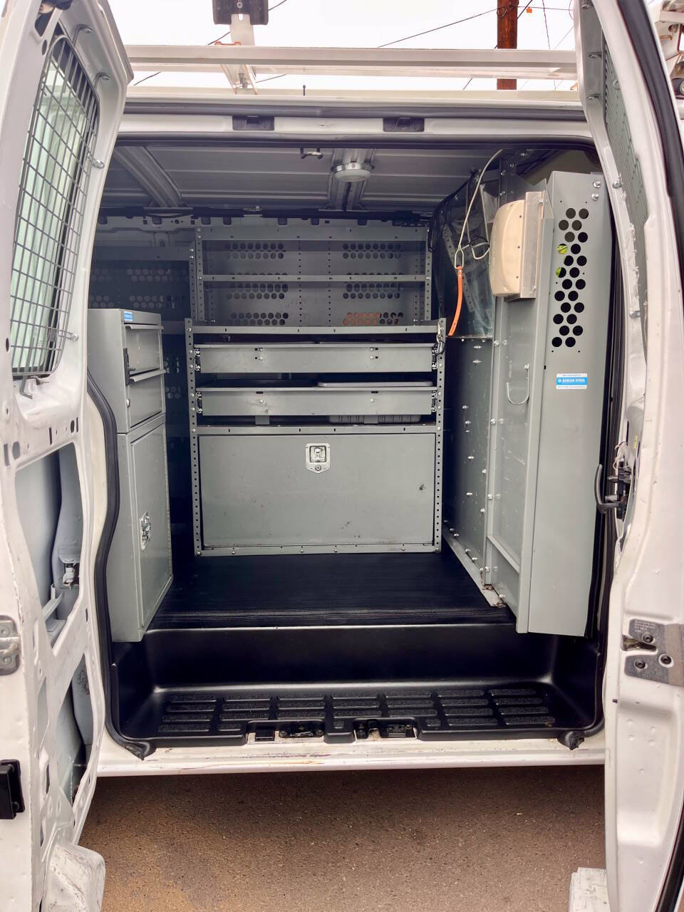 Used 2013 Chevrolet Express 2500 RWD image 19
