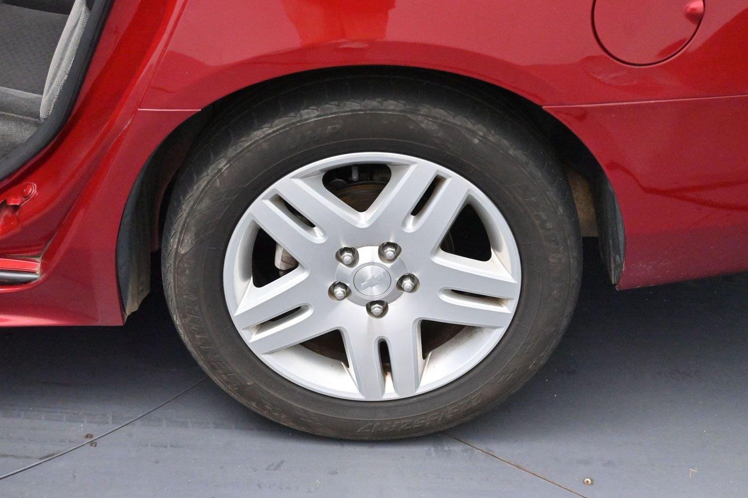 Used 2013 Chevrolet Impala LT w/ LT Sunroof Package FWD image 26