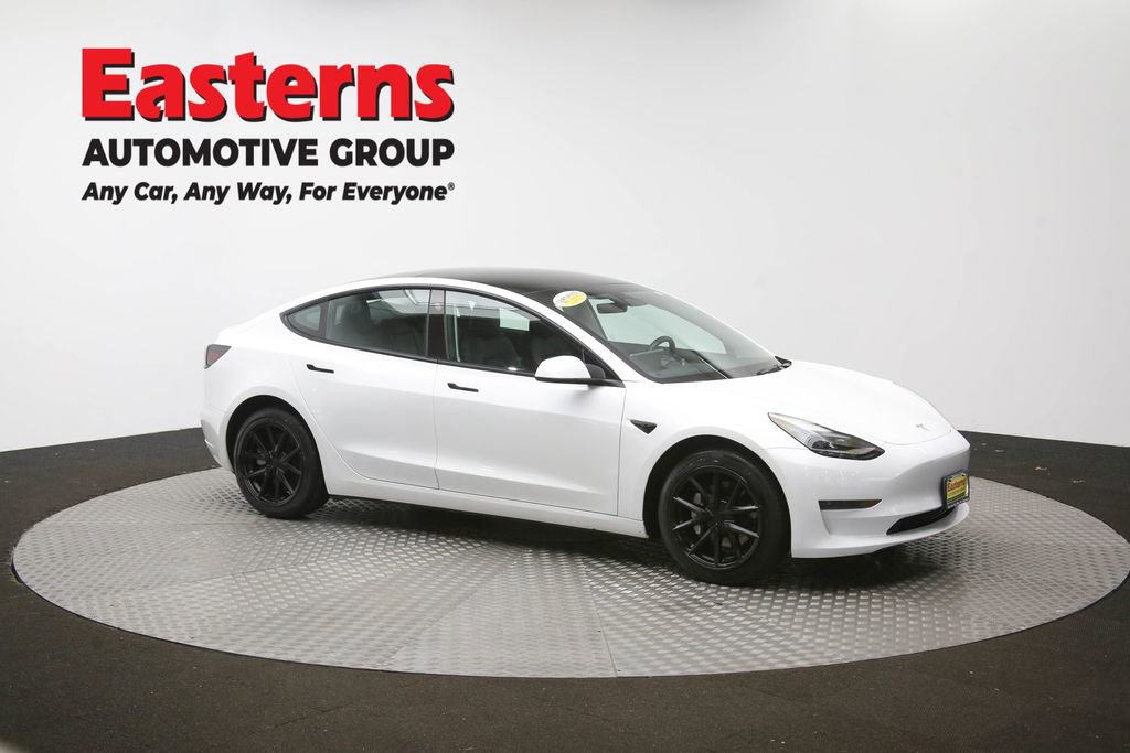 Used 2023 Tesla Model 3 Standard Range image 44