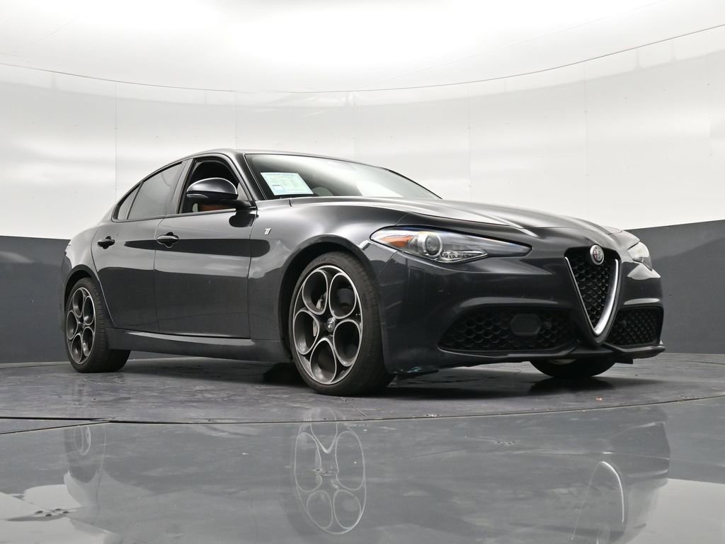 Used 2023 Alfa Romeo Giulia Ti RWD image 35