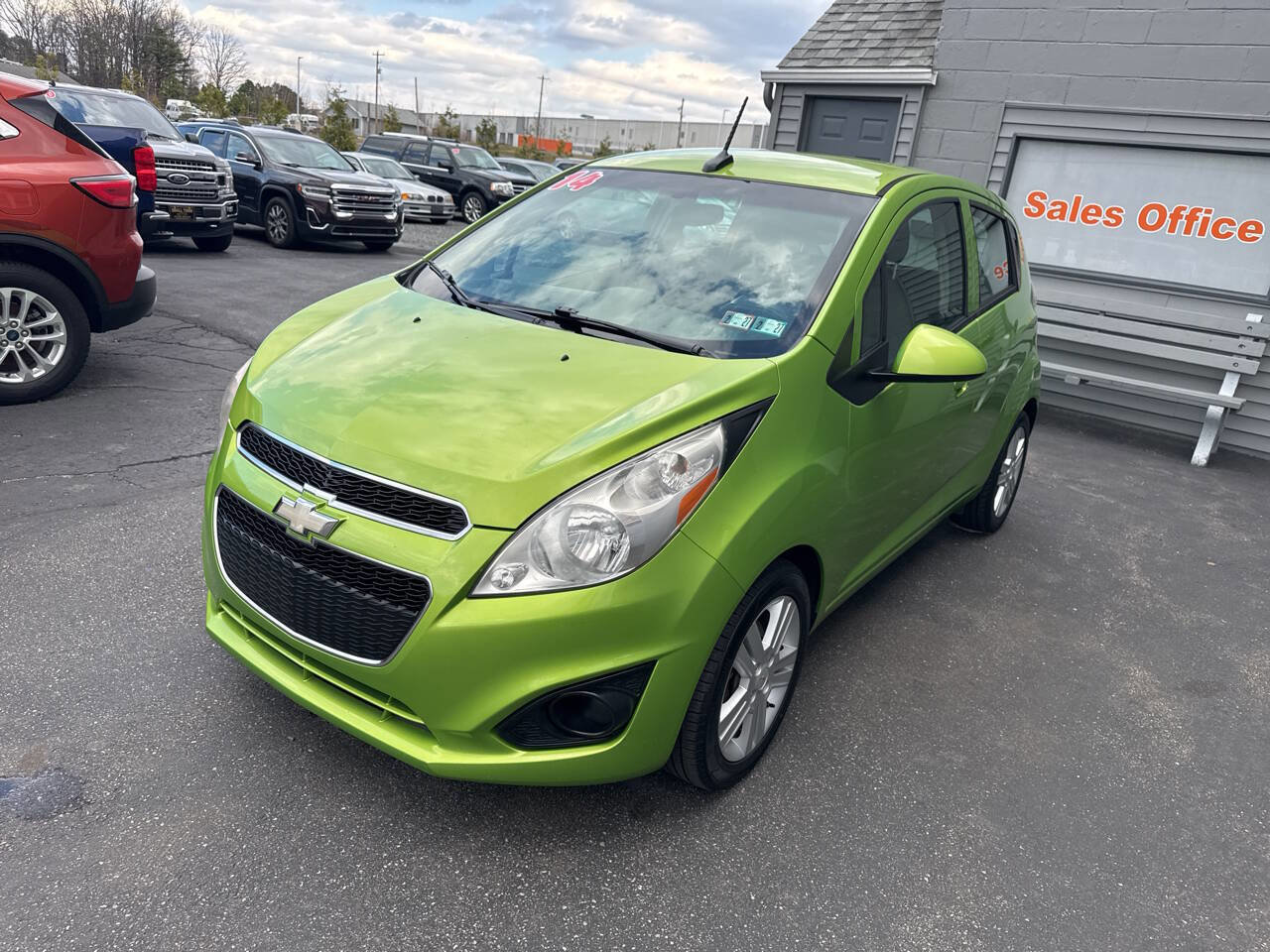 Used 2014 Chevrolet Spark LT FWD image 3