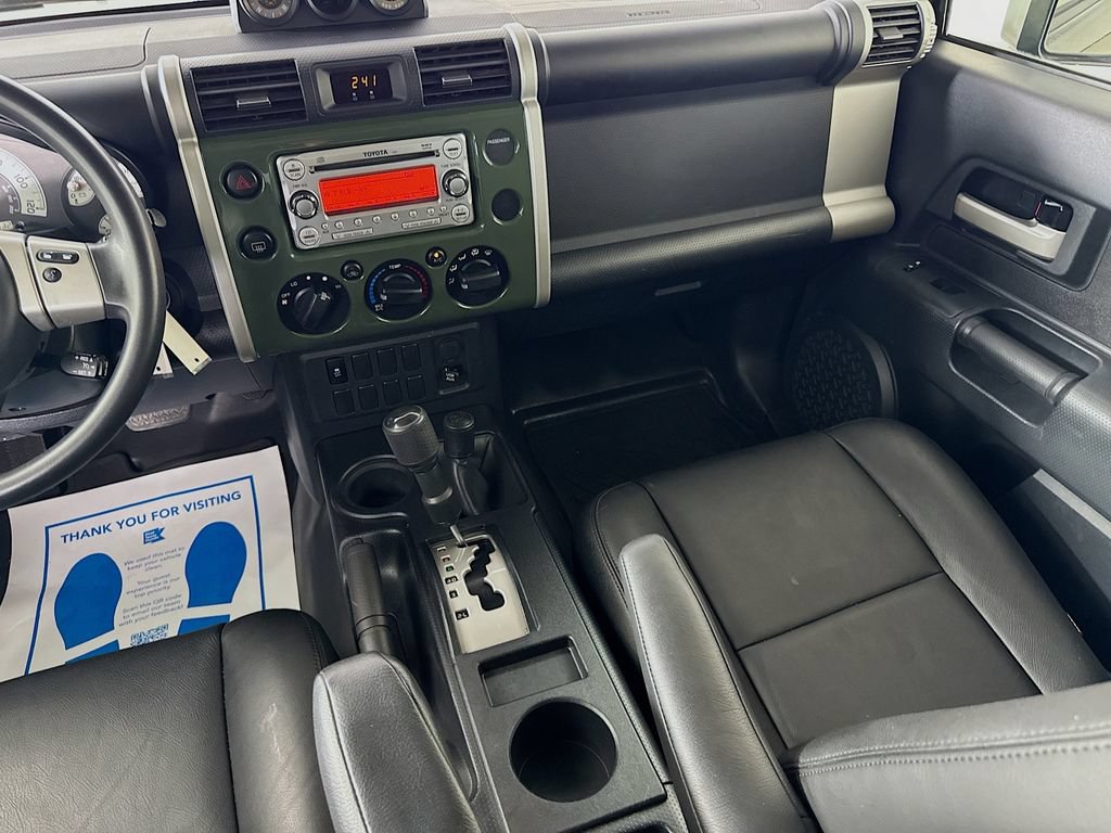 Used 2014 Toyota FJ Cruiser 4WD w/ Convenience Package image 28