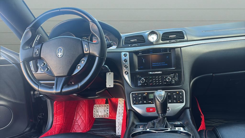 Used 2015 Maserati GranTurismo MC image 19