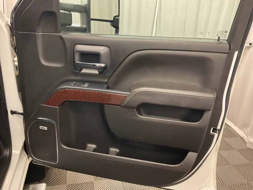 Used 2017 GMC Sierra 1500 SLT w/ SLT Premium Package AWD/4WD image 29