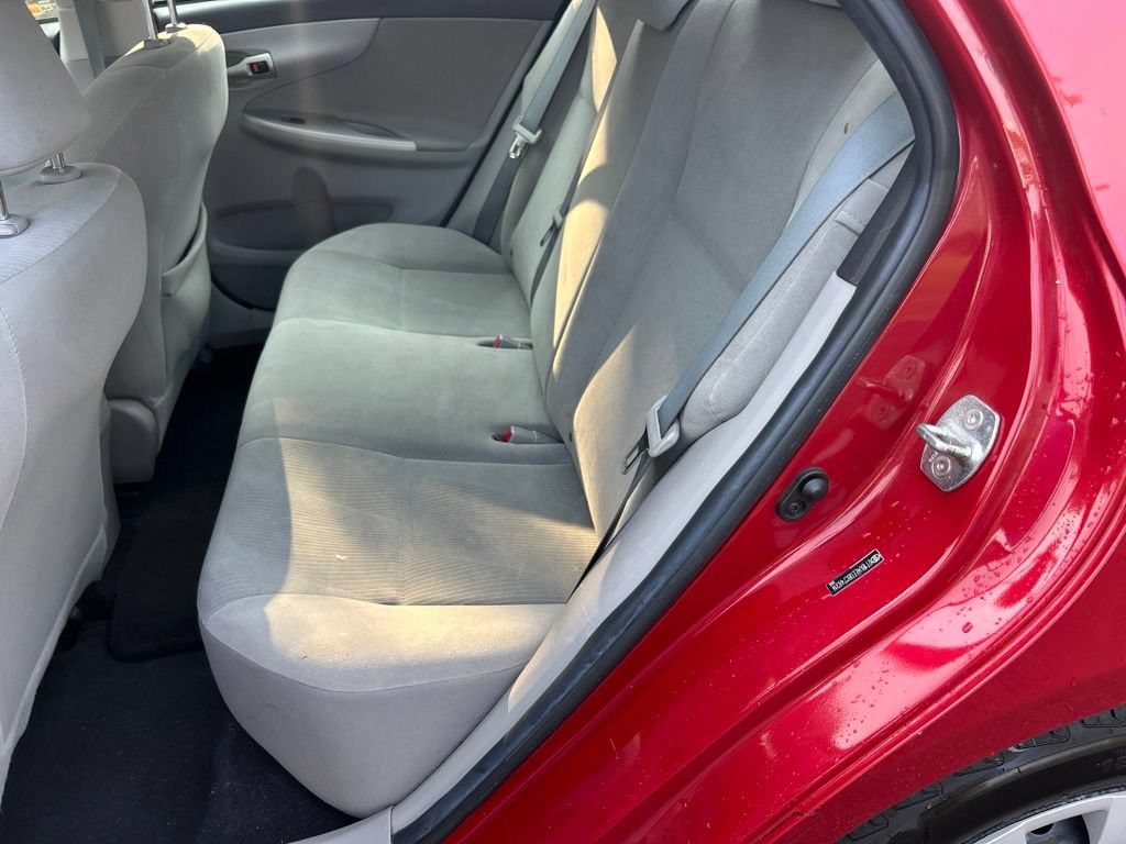 Used 2011 Toyota Corolla LE FWD image 17