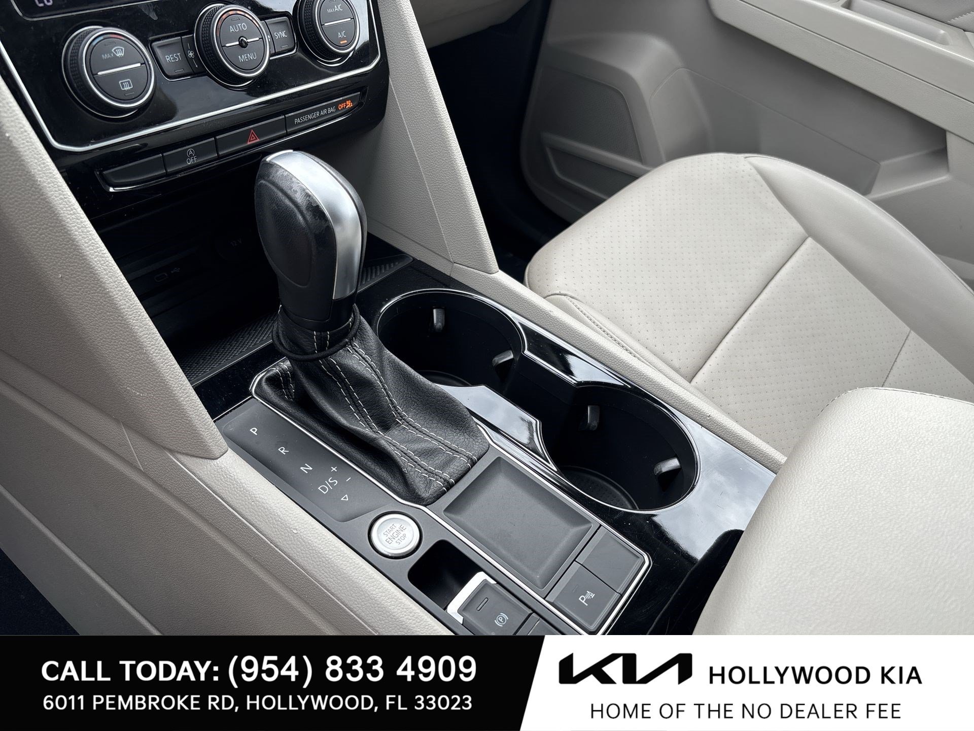 Used 2022 Volkswagen Atlas SE FWD image 21