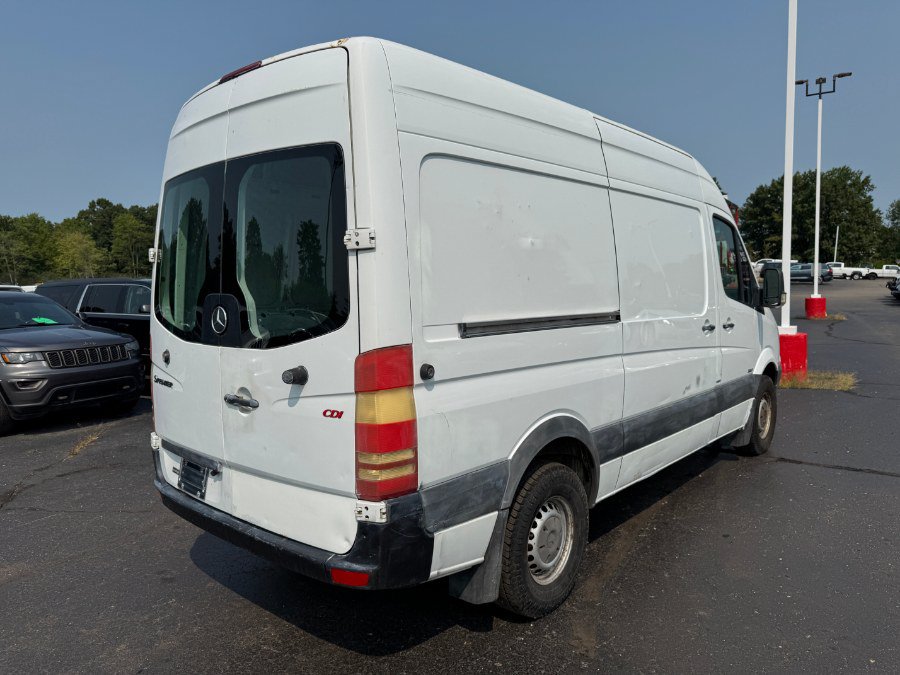 Used 2010 Mercedes-Benz Sprinter 2500 image 5