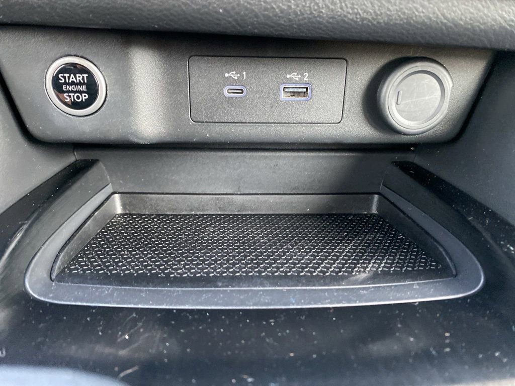 Used 2023 Nissan Rogue S image 23