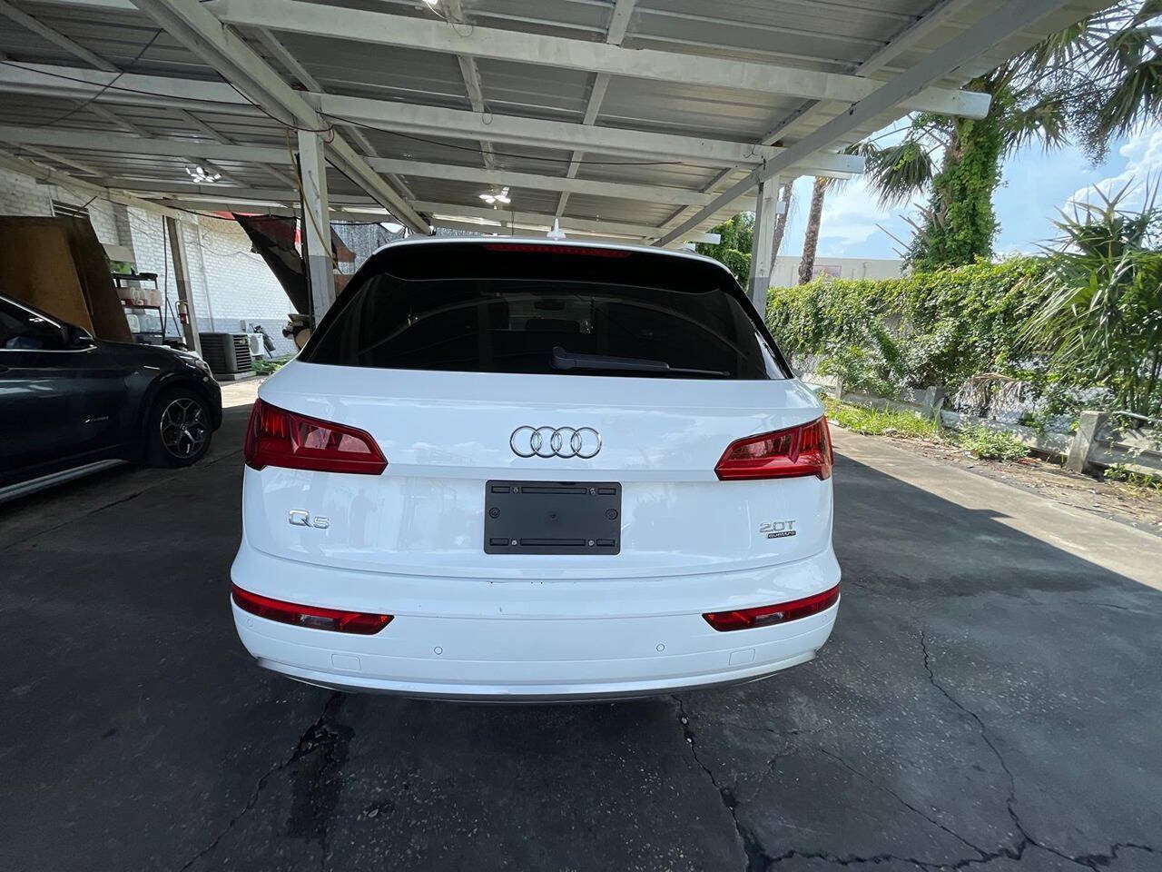 Used 2018 Audi Q5 2.0T Premium Plus w/ Premium Plus Package AWD/4WD image 4