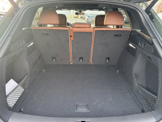 Certified 2025 Audi Q5 2.0T Premium w/ Convenience Plus Package image 31