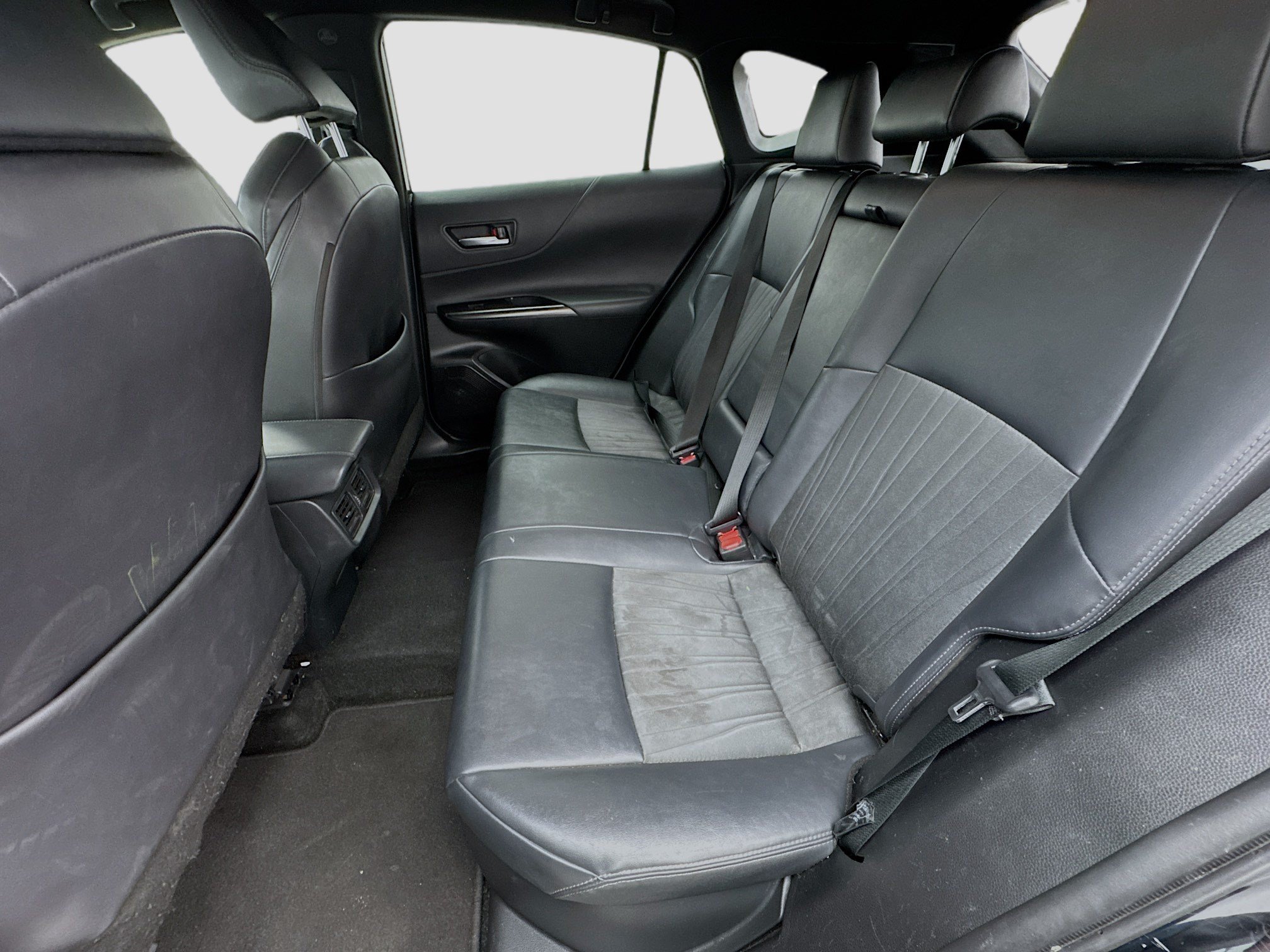 Used 2021 Toyota Venza XLE w/ Carpet Mat Package (TMS) AWD/4WD image 15