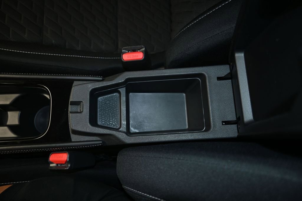 Used 2022 Nissan Kicks SV FWD image 18