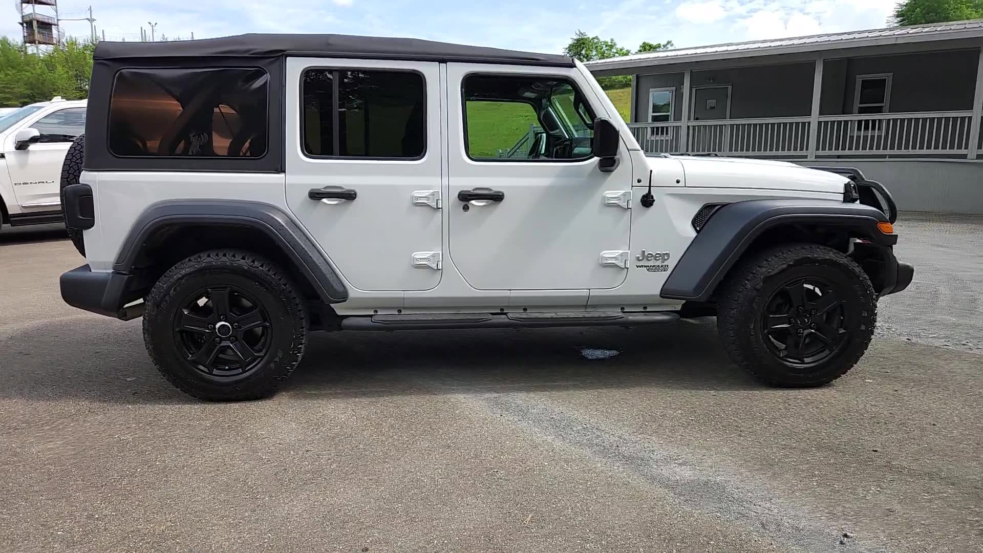 Used 2019 Jeep Wrangler Unlimited Sport S image 19