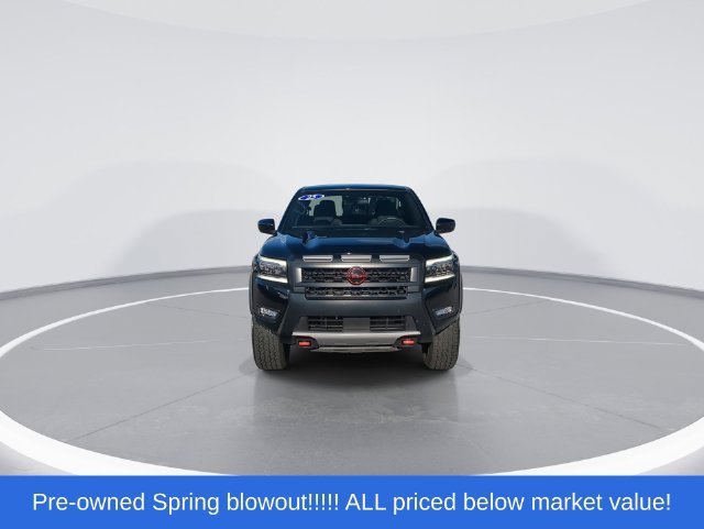 Used 2025 Nissan Frontier PRO-4X AWD/4WD image 3