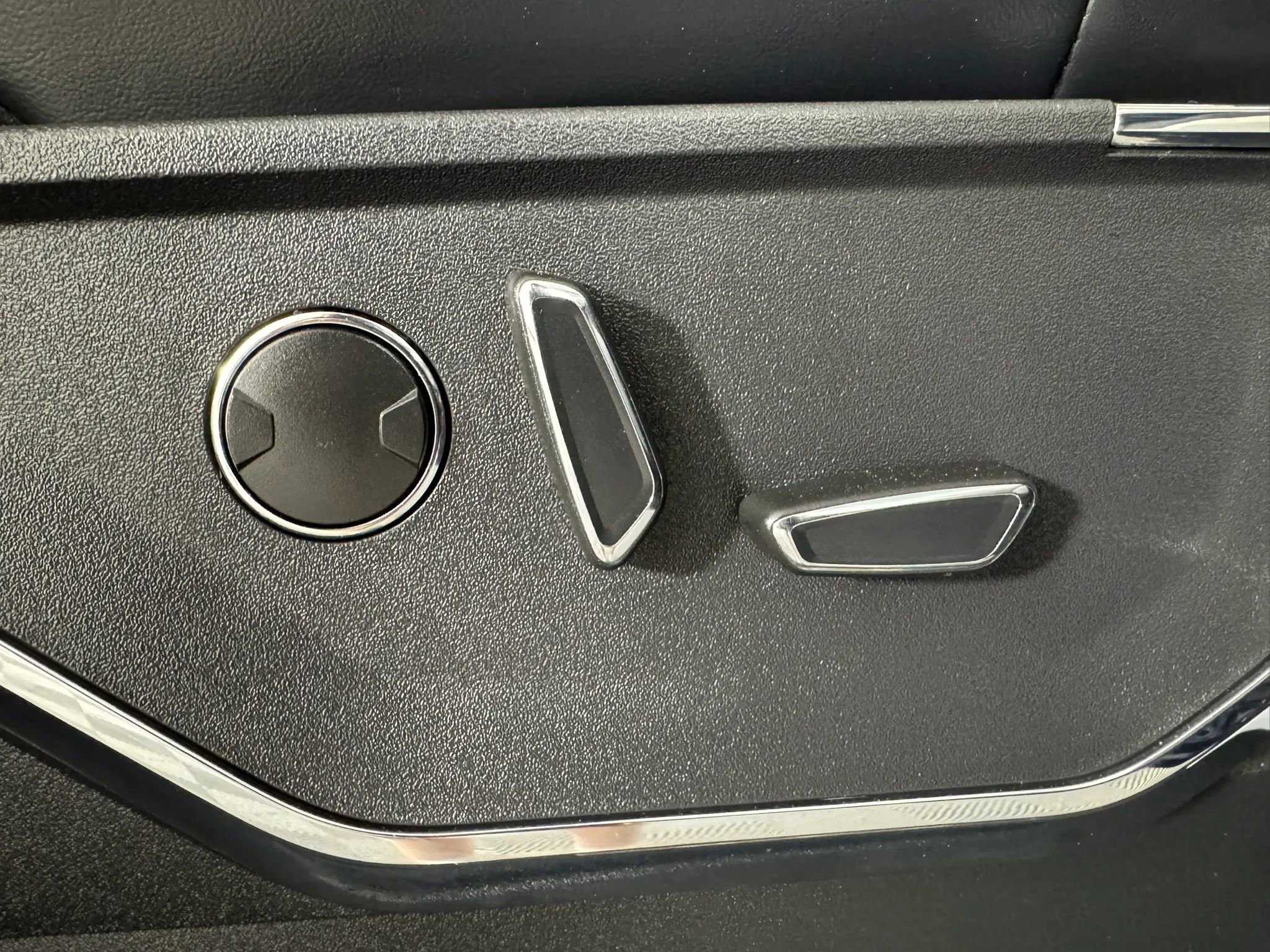 Used 2023 Ford F150 Platinum w/ Equipment Group 701A High image 37