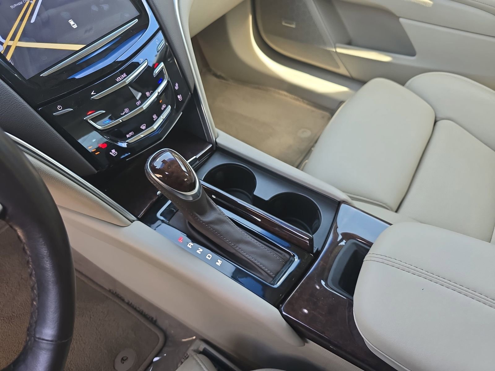 Used 2014 Cadillac XTS Luxury w/ Driver Awareness Package image 29