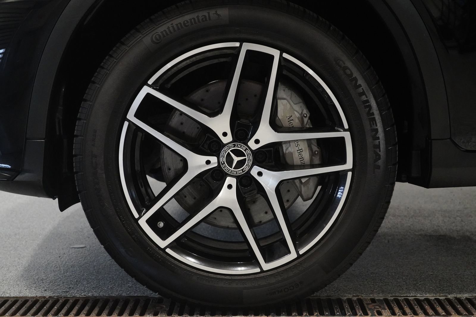 Used 2018 Mercedes-Benz GLC 300 4MATIC image 8