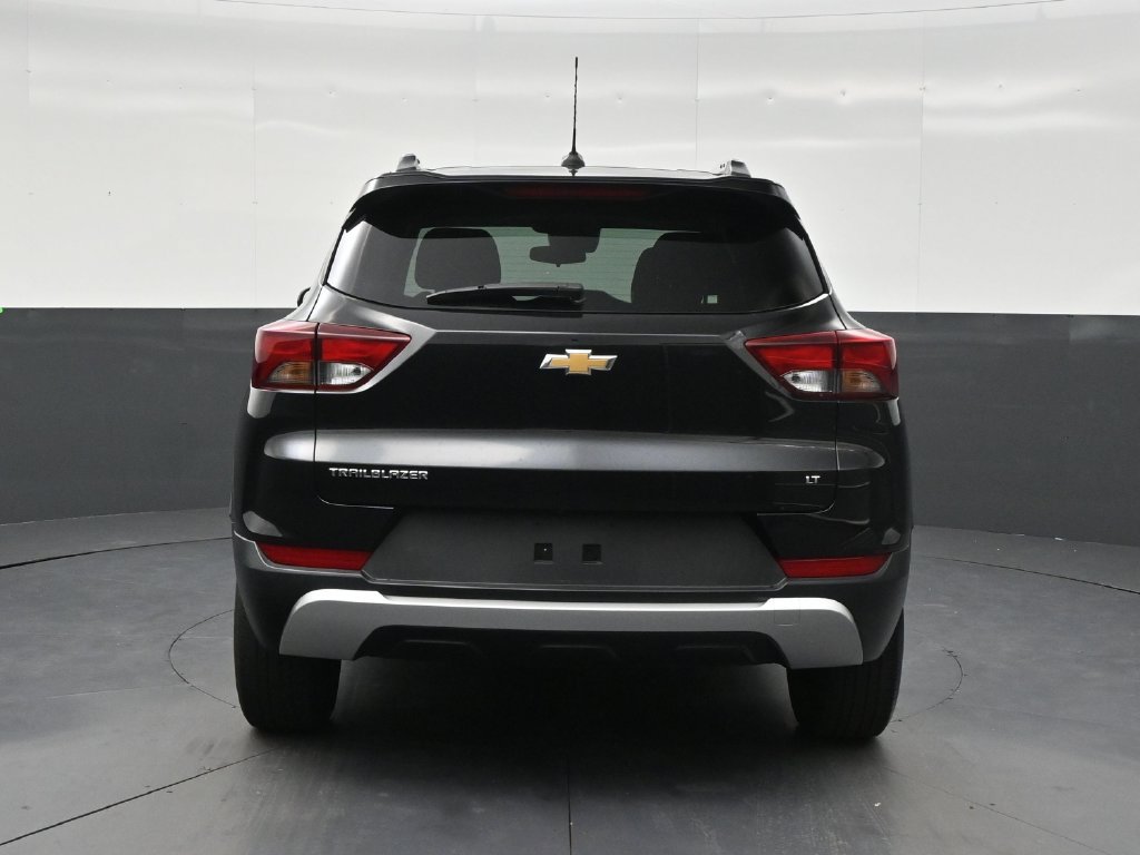 Used 2023 Chevrolet TrailBlazer LT FWD image 4