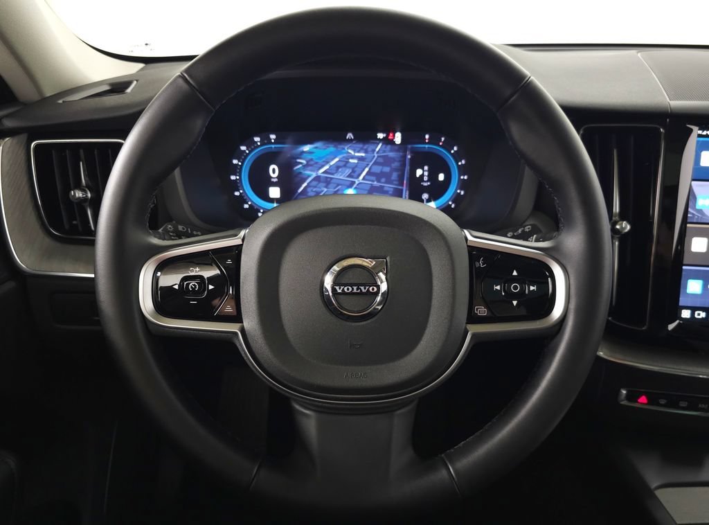 Certified 2025 Volvo XC60 B5 Plus AWD/4WD image 23