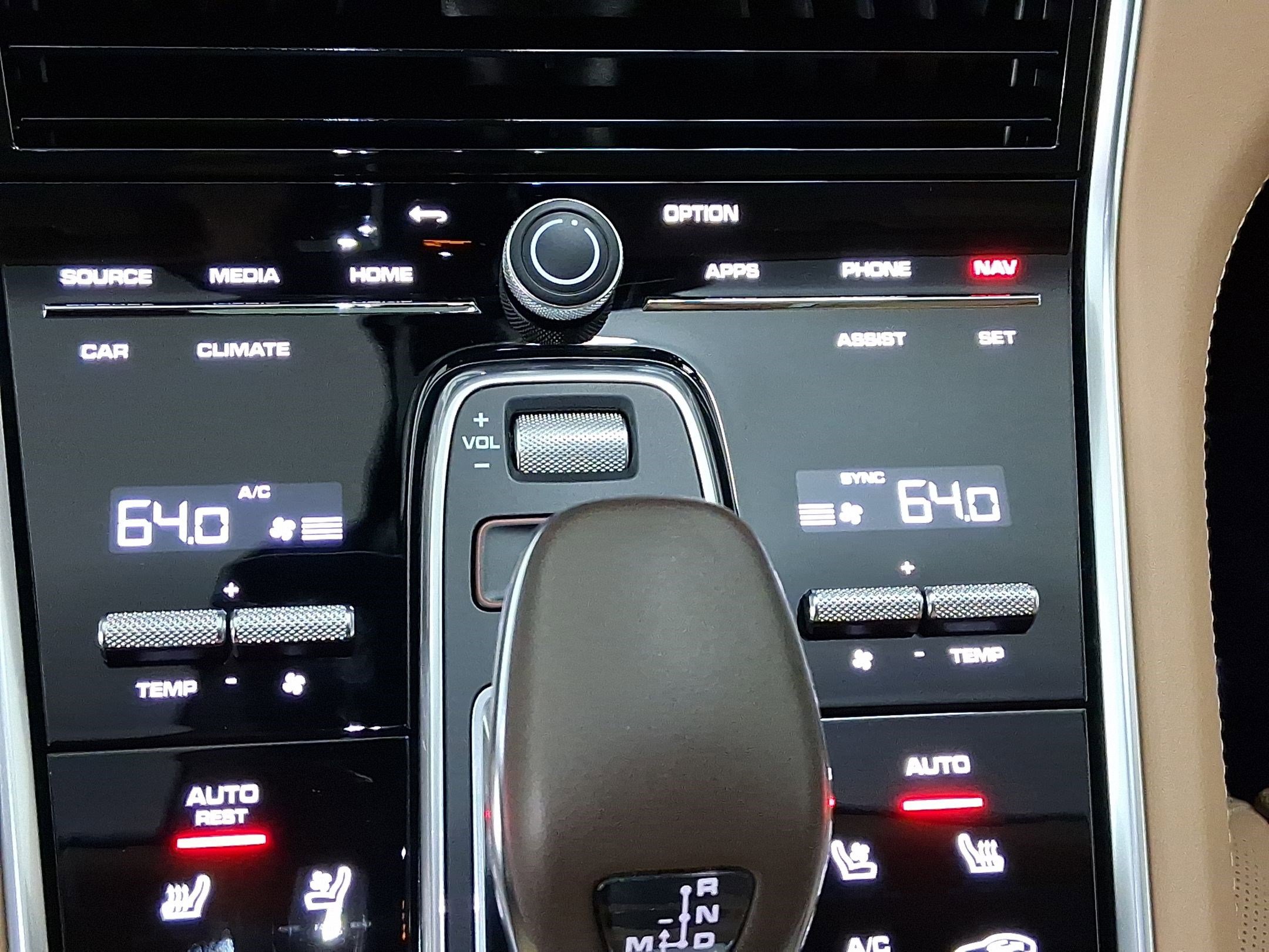 Certified 2023 Porsche Panamera 4S image 18