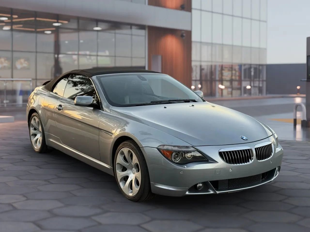 Used 2006 BMW 650i Convertible image 18