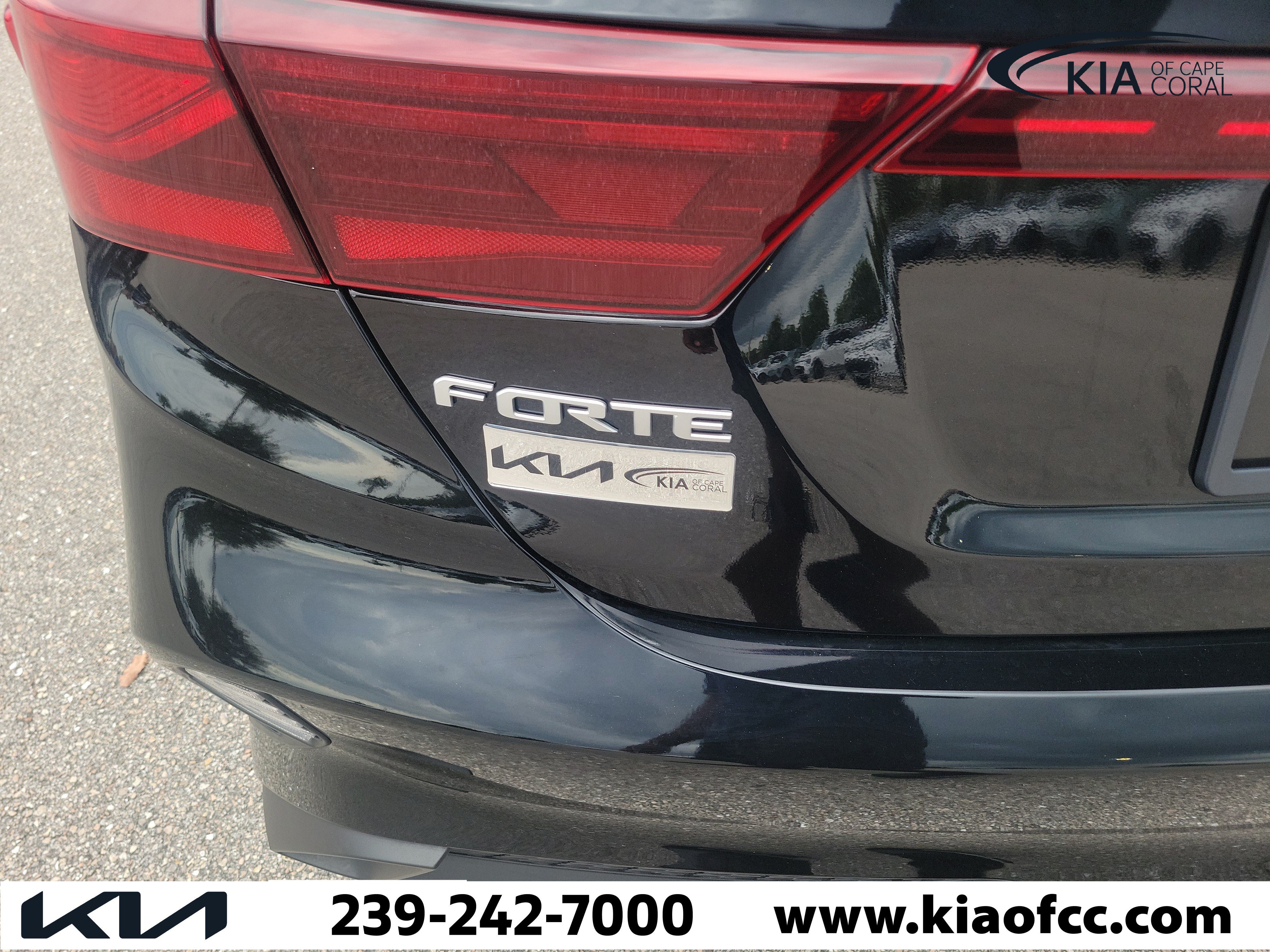 Certified 2024 Kia Forte LXS w/ LXS Technology Package FWD image 11