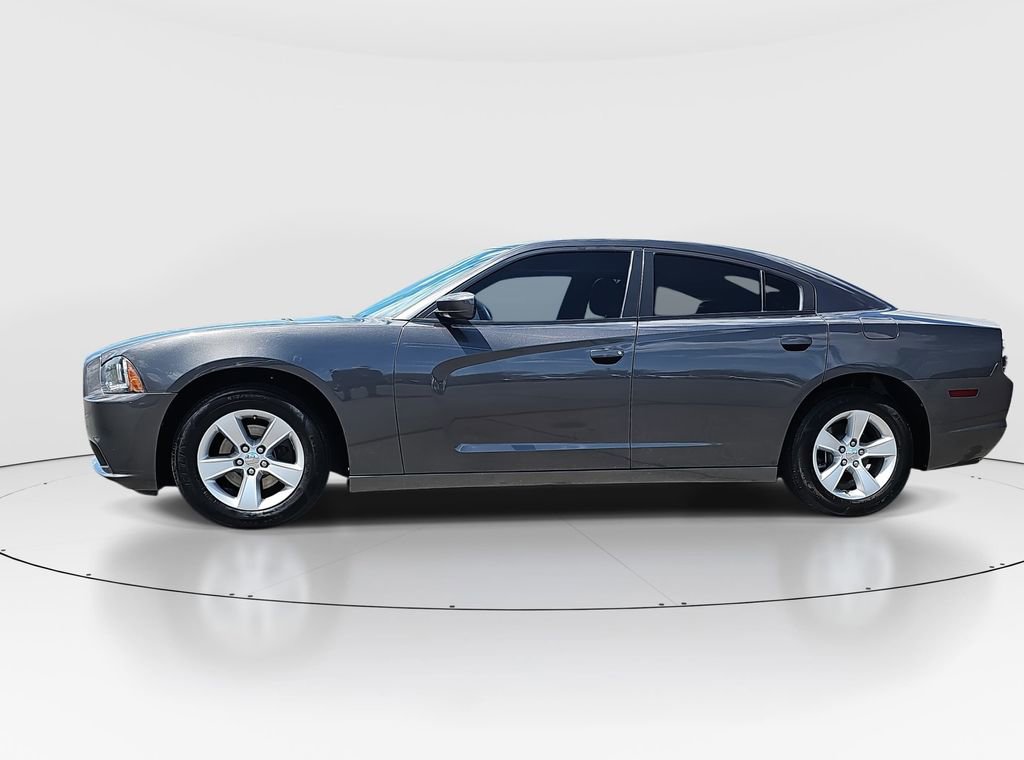Used 2014 Dodge Charger SE RWD image 8
