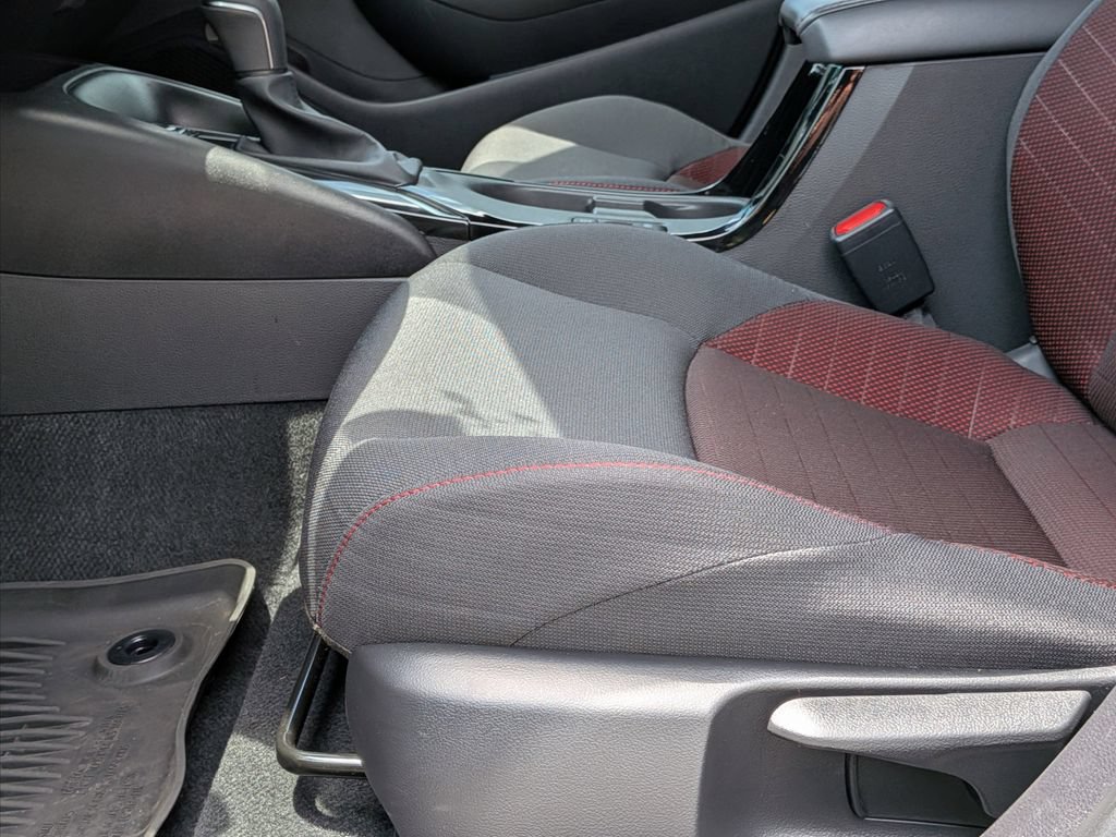 Used 2025 Toyota Corolla SE FWD image 11