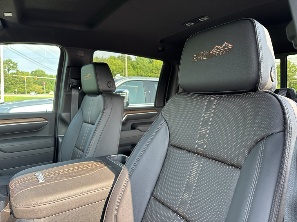 New 2026 Chevrolet Silverado 2500 High Country w/ Midnight Edition AWD/4WD image 17