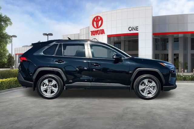 Certified 2022 Toyota RAV4 XLE w/ Convenience Package AWD/4WD image 3