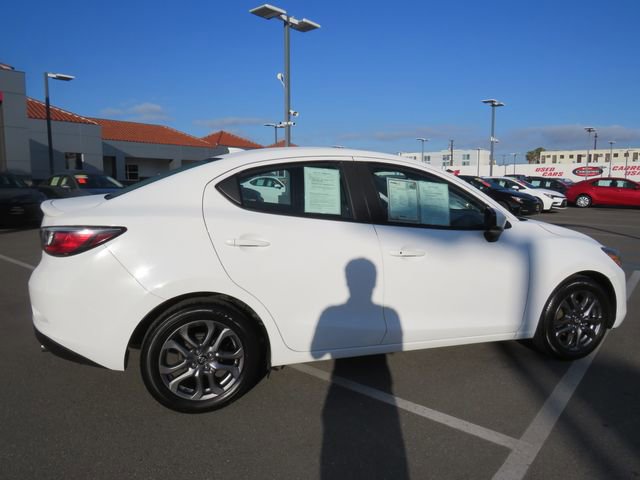 Used 2019 Toyota Yaris LE FWD image 13