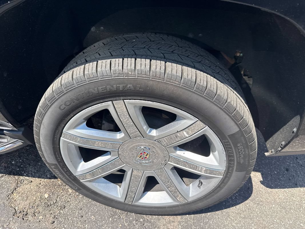 Used 2015 Cadillac Escalade Luxury AWD/4WD image 31