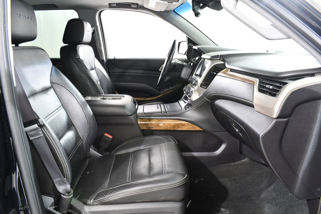 Used 2017 GMC Yukon XL Denali w/ Open Road Package AWD/4WD image 10