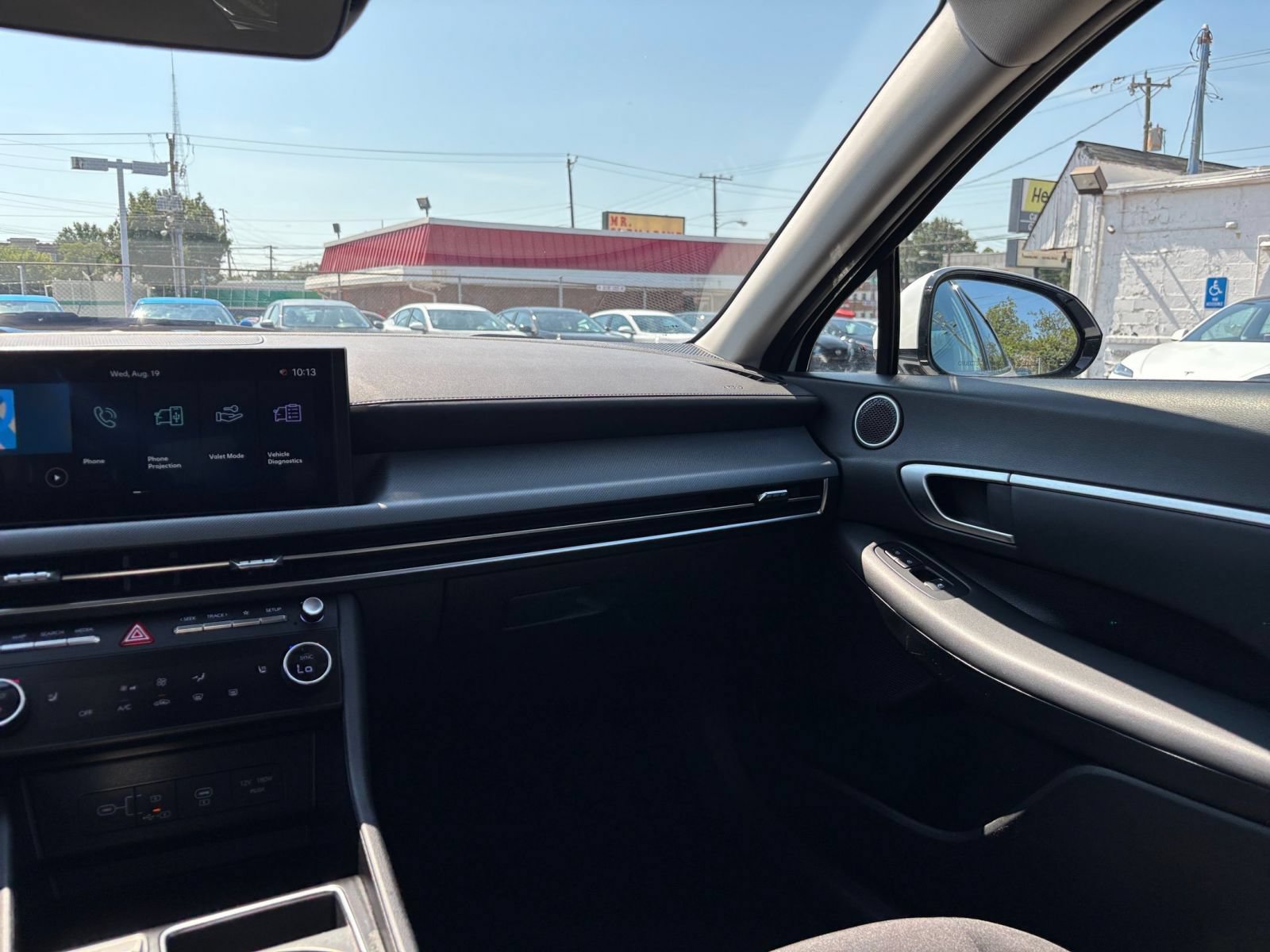 Used 2025 Hyundai Sonata SEL FWD image 35