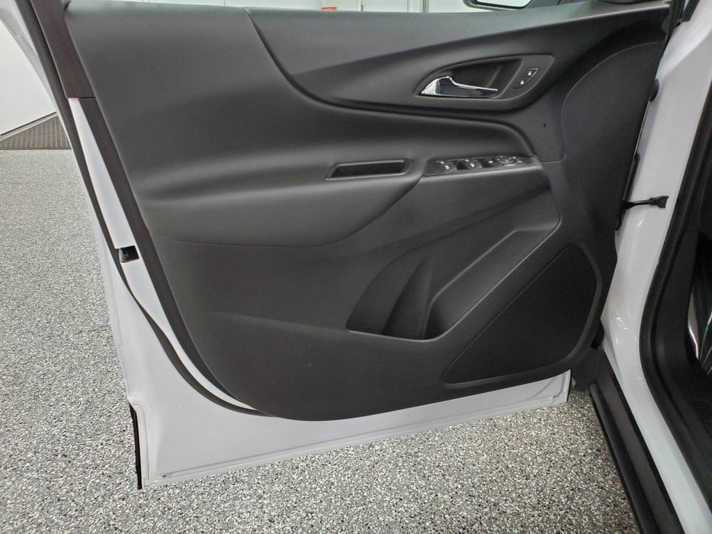 Used 2022 Chevrolet Equinox LT FWD image 13