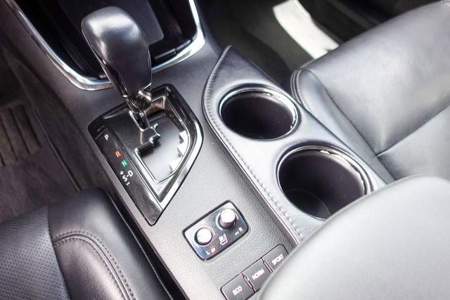 Certified 2016 Toyota Avalon Limited w/ Toyota Safety Sense Package image 20