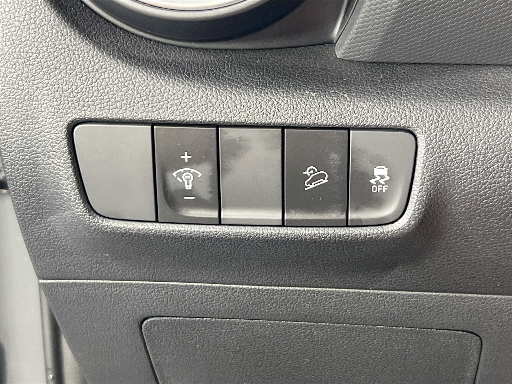 Used 2023 Hyundai Kona SEL w/ Convenience Package AWD/4WD image 10