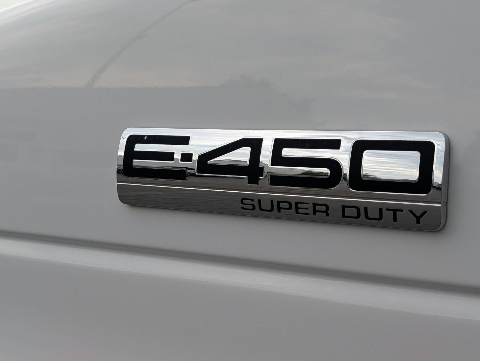 Used 2021 Ford E-450 and Econoline 450 Super Duty RWD image 8