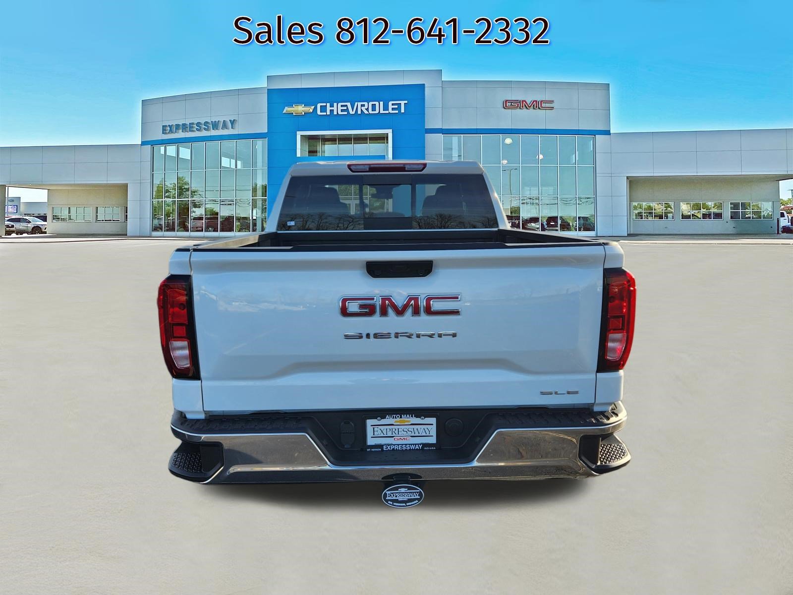 New 2026 GMC Sierra 1500 SLE w/ Preferred Package image 4