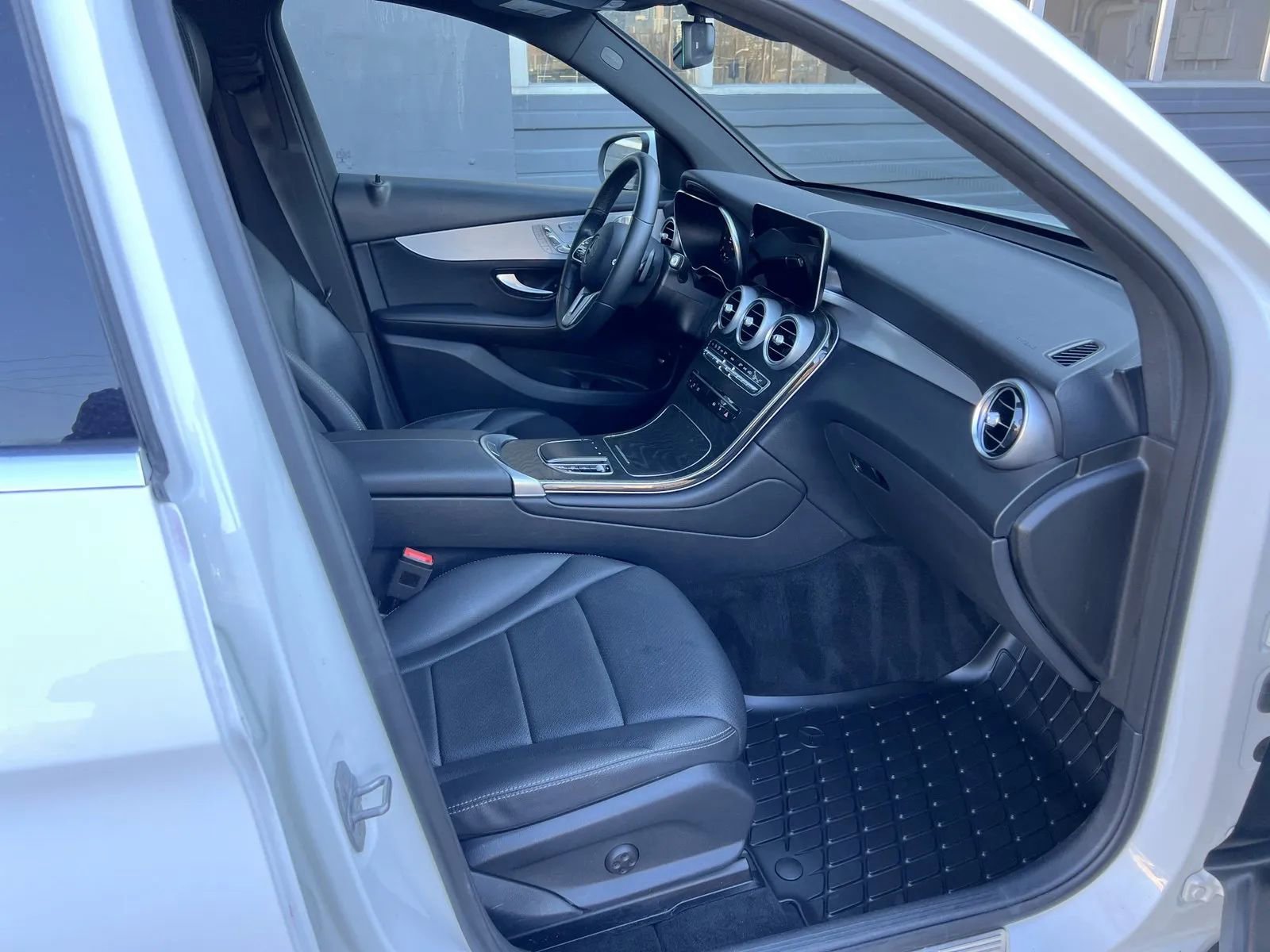 Used 2021 Mercedes-Benz GLC 300 GLC 300 4MATIC Sport Utility 4 image 14