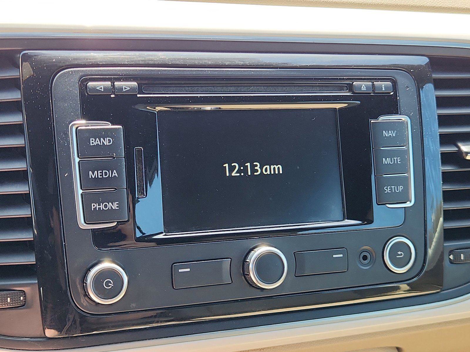 Used 2013 Volkswagen Beetle 2.5 image 19