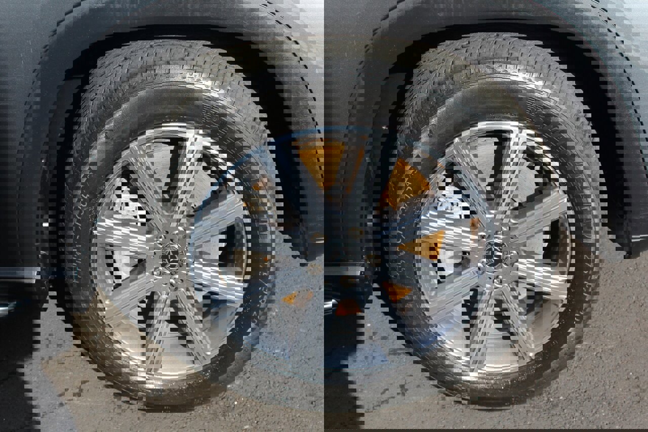 Used 2021 Mercedes-Benz GLS 450 4MATIC image 29