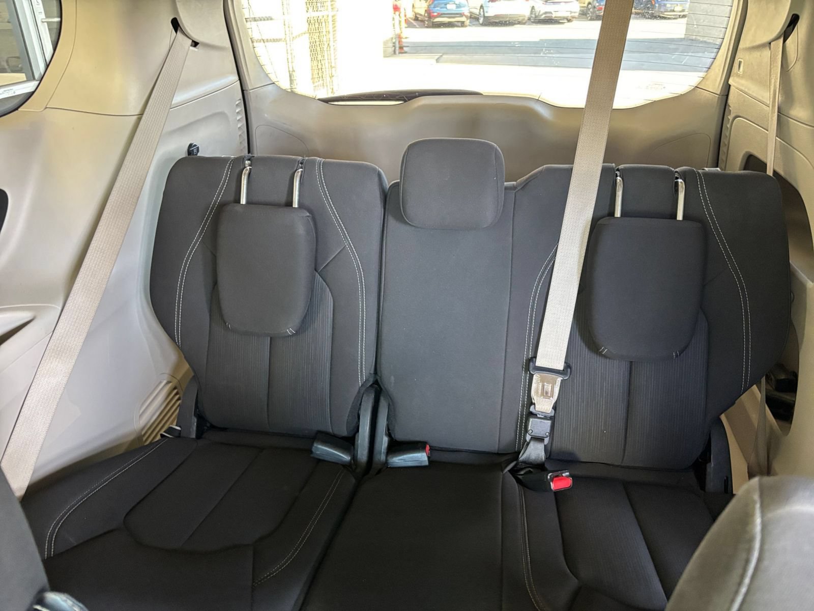 Used 2023 Chrysler Voyager LX FWD image 30